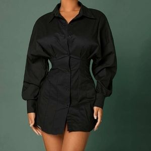 🎄🎄Shein collared button-up blouse, size M, 6 , new